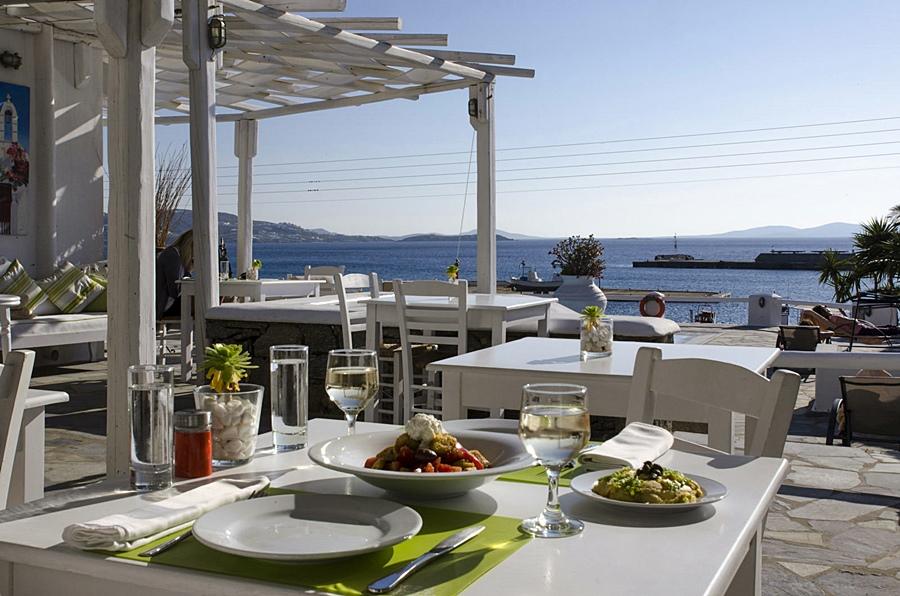 Olia Hotel Тоурлос Экстерьер фото