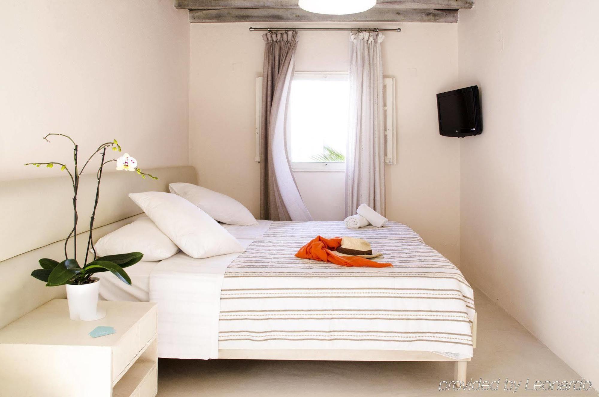 Olia Hotel Тоурлос Экстерьер фото